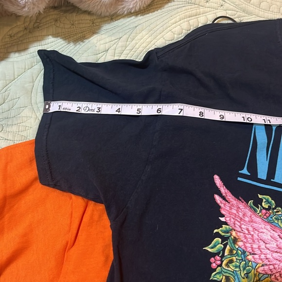 Womens Lg Nirvana Black T shirt with blue pink and green graphics 🩷🩷 great con - Picture 9 of 10